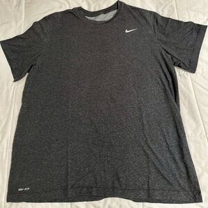 Nike Dri-Fit Fitness Teeshirt…